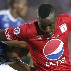 Viveros, el socio del goleador al que, “no se me ha abierto el arco”