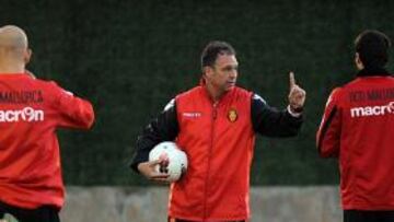 Caparrós alcanza los 400