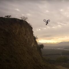 Ihan Patiño juega al todo o nada en bici y le sale “nada”