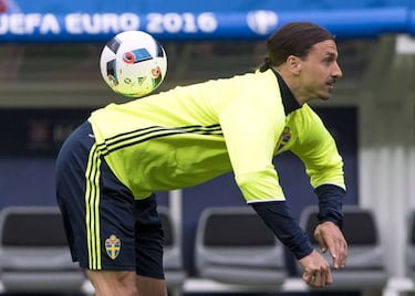 Sweden captain Ibrahimovic: "The legend can still deliver"