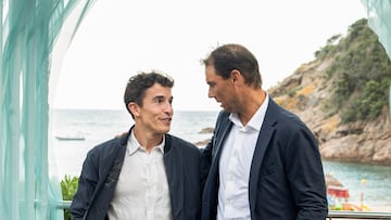 El piloto de MotoGP Marc Márquez y el tenista Rafa Nadal, en la inauguración de un hotel en Tossa de Mar.