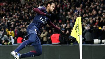 ISL102. PAR&Iacute;S (FRANCIA), 17/01/2018.- Neymar Jr de Par&iacute;s Saint Germain celebra un gol hoy, mi&eacute;rcoles 17 de enero de 2018, durante un partido de la Liga 1 entre Paris Saint Germain y Dijon en Par&iacute;s (Francia). EFE/IAN LANGSDON