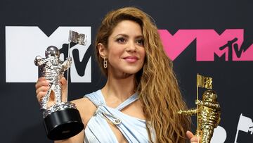 Shakira poses with her Video Vanguard Award and her and Karol G's Best Collaboration Award for "TQG" at the 2023 MTV Video Music Awards at the Prudential Center in Newark, New Jersey, U.S., September 12, 2023. REUTERS/Andrew Kelly