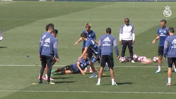 Danilo casi se lleva por delante a Coentrao: atención al entradón