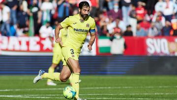 Raul Albiol of Villarreal in action during the spanish league, La Liga Santander, football match played between Sevilla FC and Villarreal CF at Ramon Sanchez-Pizjuan stadium on December 4, 2021, in Sevilla, Spain.
 AFP7 
 04/12/2021 ONLY FOR USE IN SPAIN
