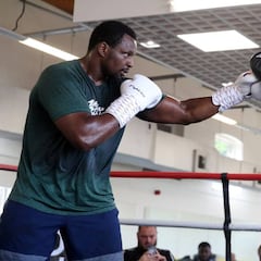 Dillian Whyte, a por el Mundial interino tras sopesar la retirada