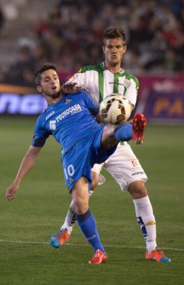 Bruno Zuculini y Pablo Sarabia.