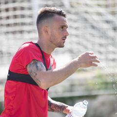 El club quiere fichar otra vez a Douglas y Aleix García