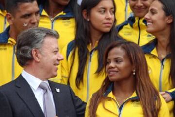 Delegación colombiana ya porta la bandera para Río 2016