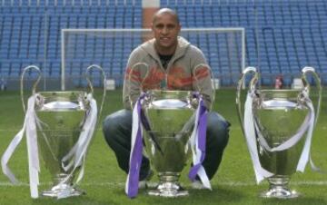 Quiz¨¢s sea el lateral m¨¢s completo de la historia del f¨²tbol. Jug¨® la mayor parte de su carrera en el Real Madrid tras pasar por el Inter. Fue 125 veces internacional con Brasil. En su palmar¨¦s cuenta con 4 Ligas espa?olas, 3 Supercopas de Espa?a, 3 Copas de Europa, 2 Copas Intercontinentales, 2 Copas Am¨¦rica y 1 Mundial de f¨²tbol, entre otros t¨ªtulos.