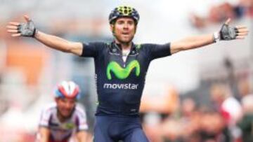 Alejandro Valverde celebra su tercera victorai en la Lieja.