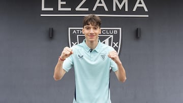 Efe Korkut, hijo de Tayfun, firma hasta 2028 por el Athletic