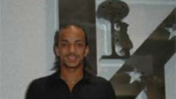 <b>NUEVO ATL?TICO</b>. El franc¨¦s ocupar¨¢ un puesto en el centro del campo del equipo de C¨¦sar Ferrando.