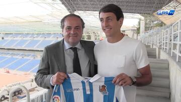 Oyarzabal rechaza al Athletic y firma su renovación con la Real