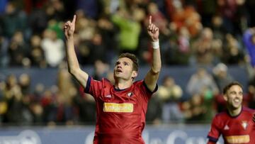 Osasuna se engancha a la promoci車n de ascenso