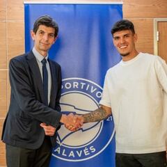 Javi López renueva hasta 2025