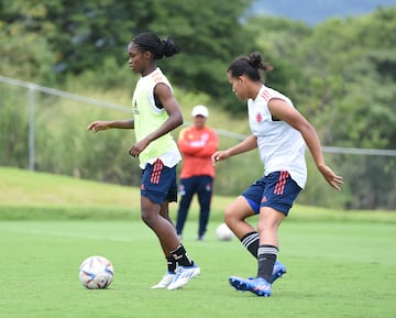 La Selección Colombia Femenina Sub-20 realizó trabajos en Costa Rica con el grupo completo. Linda Caicedo, Gabriela Rodríguez y Gisela Robledo participaron en los trabajos del director técnico Carlos Paniagua.
