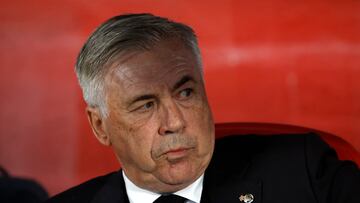 Ancelotti, serio en el partido en Girona.