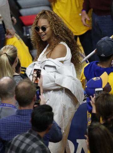 Beyonce volvi¨® a acudir al Oracle Arena.