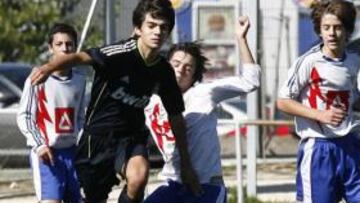 <b>PRESIÓN. </b>Enzo Zidane estuvo muy vigilado por los rivales.