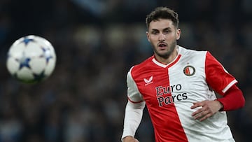 Feyenoord's Mexican forward #29 Santiago Gimenez vies for the ball during the UEFA Champions League Group E football match between Lazio and Feyenoord at the Olympic stadium in Rome, on November 7, 2023. (Photo by Tiziana FABI / AFP)