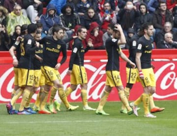 Gameiro celebra su primer hat-trick como rojiblanco. 1-4