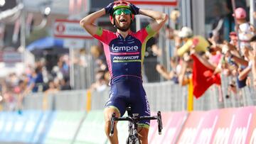 Diego Ulissi, con el maillot del Lampre-M&eacute;rida, celebra su victoria en Praia a Mare en la cuarta etapa del Giro de Italia 2016.
 
 
 
 and wins the 4th stage of 99th Giro team d&#039;Italia, / AFP PHOTO / LUK BENIES