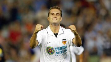 Baraja fue titular en sus diez temporadas con el Valencia CF y se convirtió en el capitán valencianista en 2008.