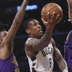 La noche de Bledsoe: 'MiniLeBron' clasifica a los Bucks en casa de LeBron tras renovar su contrato