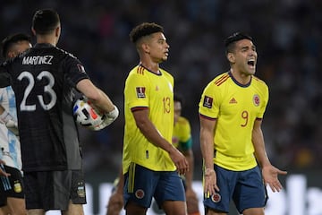 La Selección perdió 1-0 ante Argentina y quedó lejos de los puestos de clasificación a Qatar. Con dos fechas por jugar, ocupa la séptima casilla de la tabla.