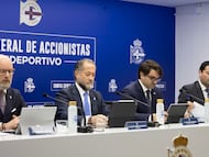 Juan Carlos Escotet, presidiendo la última Junta de accionistas del Deportivo.
