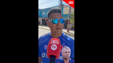 Le preguntamos a los hinchas si Álvarez debe seguir y respuestas sorprenden: “Héroe, billetera”