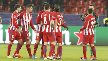 El Atl&eacute;tico celebra el gol anotado por Fernando Torres ante el Bayer.