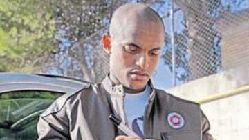 <b>ILUSIONADO. </b>El delantero brasileño da grandes referencias del próximo jugador del Real Zaragoza.