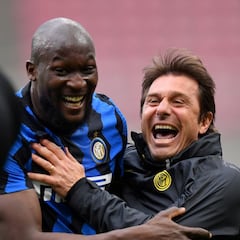 Conte se despide del Inter poco después del adiós de Zidane