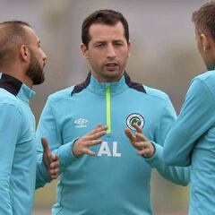 Ángel López confirma diálogos oficiales para dirigir a América