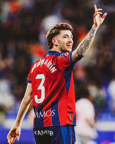 Parecía que el Huesca iba a cosechar su cuarto partido sin ganar, cuando apareció Jordi Martín dentro del área, para recoger un rechace y mandarla a guardar. Corría el minuto 93 y su balón, botando y con potencia, fue imposible para Christian Sánchez, a pesar de su estirada.