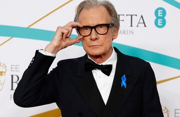 Bill Nighy posa a su llegada a los Premios de Cine de la Academia Británica de Cine y Televisión (BAFTA) de 2023 en el Royal Festival Hall de Londres, Gran Bretaña. 