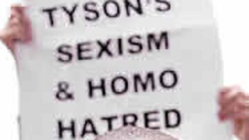 <B>"TYSON, SEXISTA Y HOMÓFOBO".</b> Esto es lo que decían las pancartas que se encontró Tyson a su llegada al gimnasio en Memphis. Su rival del sábado, Lewis, disfruta de más tranquilidad. Abajo, el póster de su lugar de entrenamientos.