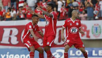 Futbol, Union La Calera vs Coquimbo Unido
 Septima fecha, primera rueda Campeonato 2020.
 El jugador de Union la Calera Andres Vilches, centro, celebra con sus compa&Atilde;&plusmn;eros su gol contra Coquimbo Unido durante el partido de primera division r