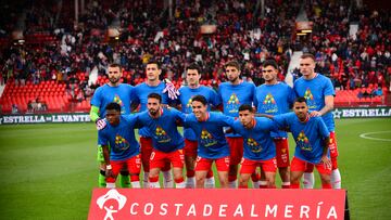 Once inicial del Almería ante Osasuna.