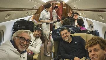 Los tenistas Jannik Sinner y Carlos Alcaraz comparten vuelo al Masters 1.000 de Shanghái tras disputar la final del Torneo de Pekín.