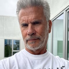 Vuelve Lorenzo Lamas, el rey de las camas: “Soy un chulazo”