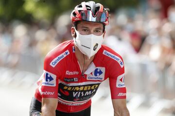 Roglic terminó la etapa a 11 minutos de Storer y perdió el maillot rojo, además tuvo una caída durante la etapa. A pesar de esto le sacó ventaja a los favoritos salvo a Enric Mas y Superman López que entraron a meta junto a él.


