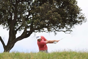 Jon Rahm logró su rimer grande sobre el recorrido de Torrey Pines tan solo dos semanas después de que le obligasen a retirarse del Memorial tras dar positivo en coronavirus. Dos espectaculares birdies en los hoyos 17 y 18 le permitieron superar a oosthuiz