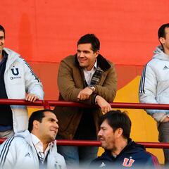 “Es hincha de la UC”: Michael Clark deja en evidencia a un director de Azul Azul