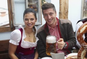 Robert Lewandowski y su mujer Anna Stachurska.