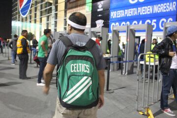 Te dejamos las mejores postales que dejó el primero de los dos partidos de NBA que se jugarán en el país. El Thunder visitó a los Nets en la Arena Ciudad de México.