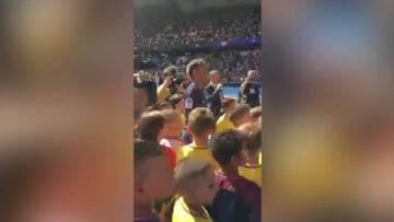 ¡Locura total en la grada!... Todo por Neymar en París