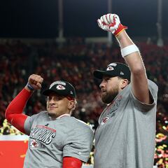 Atención a Mahomes y Kelce opinando de Doncic y su pase a los Lakers